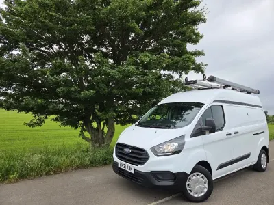 Used Ford Transit Custom 130 HP (95 kW) 2021 White Van