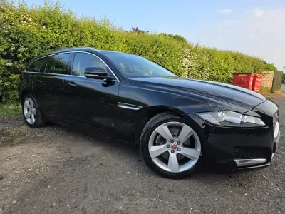 Używany Jaguar XF Portfolio 2020 Czarny Kombi