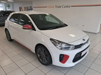 Used Kia Rio 84 HP (61 kW) 2017 White Hatchback