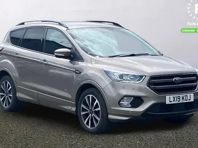 Usado Ford Kuga ST-Line 182 CV (133 kW) 2019 Plateado SUV