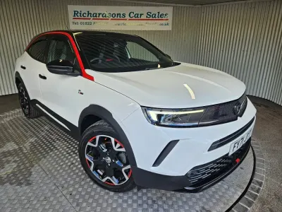 Used Vauxhall Mokka SRi 130 HP (95 kW) 2021 White SUV