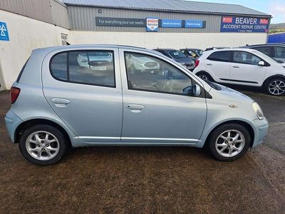 Used Toyota Yaris 2005 Blue Hatchback