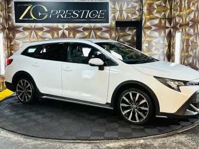 Begagnad Toyota Corolla Edition 184 HK (135 kW) 2021 Vit Kombi