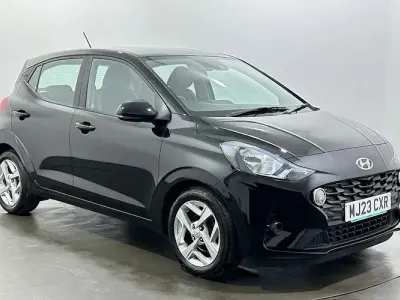 Used Hyundai i10 SE 67 HP (49 kW) 2023 Black Hatchback