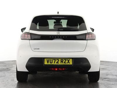 Used Peugeot 208 Active+ 99 HP (72 kW) 2023 White Hatchback