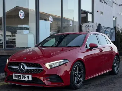 Käytetty Mercedes A190 Executive 2019 Punainen Viistoperä