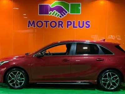 Used Kia Ceed GT-Line 118 HP (86 kW) 2021 Red Hatchback