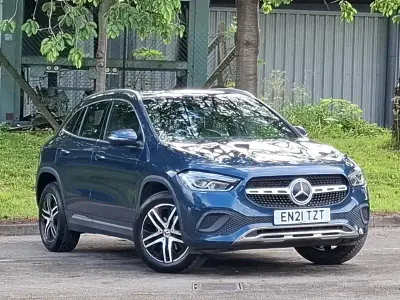 Used Mercedes GLA180 136 HP (100 kW) 2021 Blue SUV