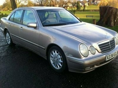 Used 2000 Mercedes E200 Classic Sedan | £1,195