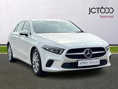 Begagnad Mercedes A180 Executive 113 HK (83 kW) 2019 Vit Halvkombi