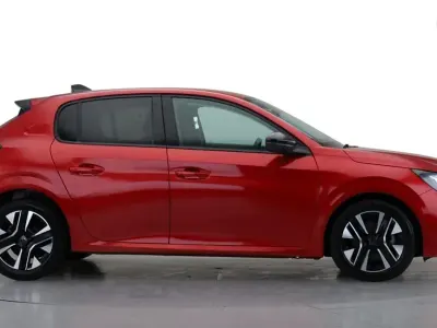 Used Peugeot 208 Allure 2024 Red Hatchback