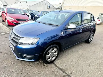 Used Dacia Sandero Lauréate 2015 Blue Hatchback