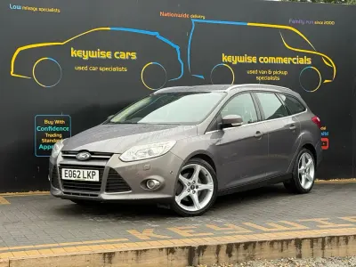 Usado Ford Focus Titanium X 163 HP (119 kW) 2012 Castanho Carrinha