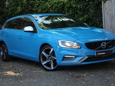 Used Volvo V60 R-Design 115 HP (84 kW) 2015 Blue Estate