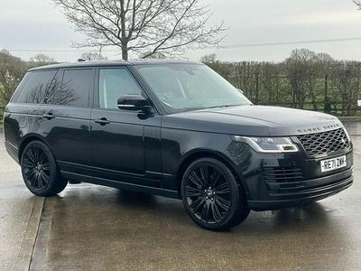 Used 2021 Land Rover Range Rover Vogue SE SUV | £40,995 (Expensive)