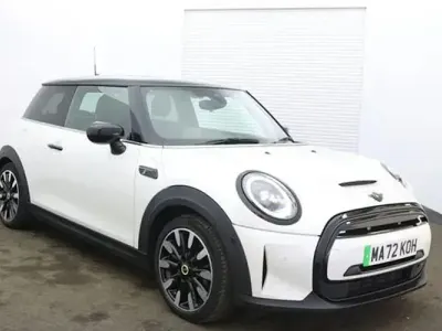 Begagnad Mini Cooper Level 3 135 kW (184 HK) 2023 Halvkombi
