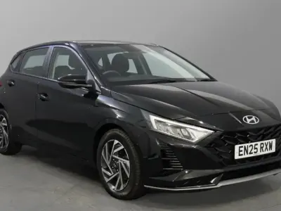 Used Hyundai i20 Advanced 100 HP (73 kW) 2025 Phantom black Hatchback