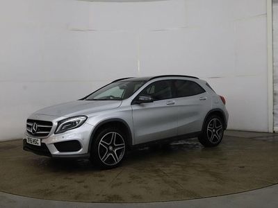 Mercedes GLA220