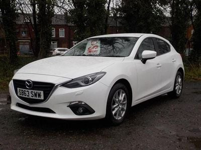 Used Mazda 3 2014 White Hatchback
