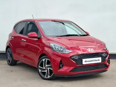 Used Hyundai i10 Premium 67 HP (49 kW) 2023 Red Hatchback