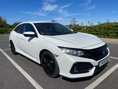 Used Honda Civic SR 120 HP (88 kW) 2019 White Hatchback