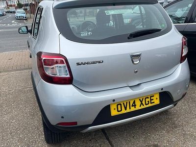 Usado Dacia Sandero Lauréate 90 HP (66 kW) 2016 Citadino