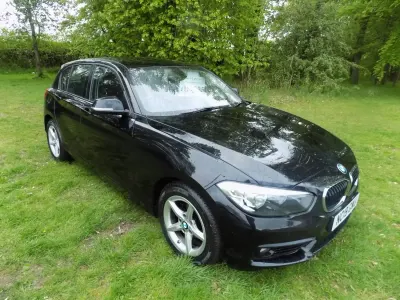 Używany BMW 118 Comfort Edition 2019 Czarny Hatchback
