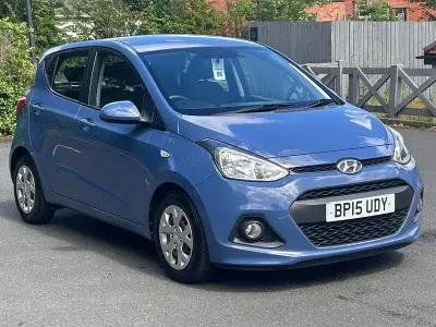 Used Hyundai i10 SE 67 HP (49 kW) 2015 Blue Hatchback