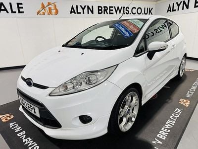 White Used 2012 Ford Fiesta Zetec Hatchback | £3,599 (Fair price)