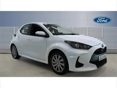 Used Toyota Yaris 116 HP (85 kW) 2023 White Hatchback