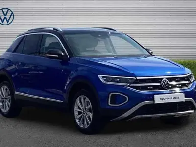Usado VW T-Roc Style 150 HP (110 kW) 2022 Azul SUV