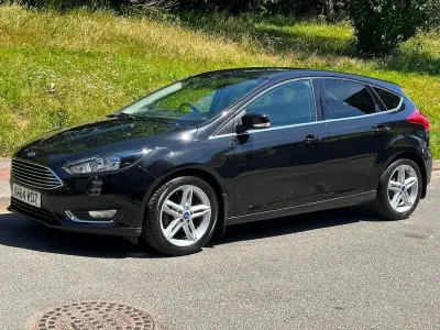 Used Ford Focus Titanium 125 HP (91 kW) 2015 Black Hatchback
