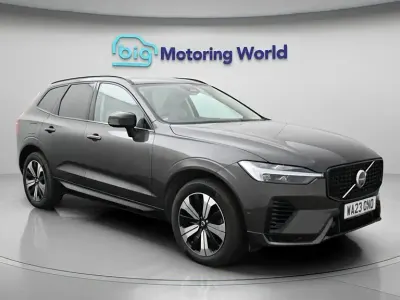 Usado Volvo XC60 Plus 350 CV (257 kW) 2023 Gris SUV