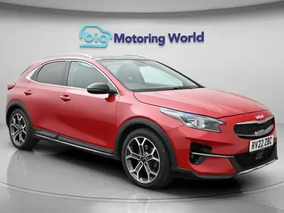 Usado Kia XCeed 158 HP (116 kW) 2022 Vermelho SUV