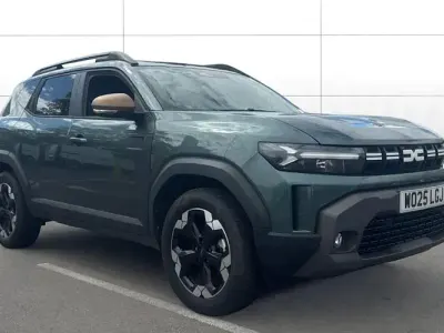 Used Dacia Duster Extreme 143 HP (105 kW) 2025 Green SUV