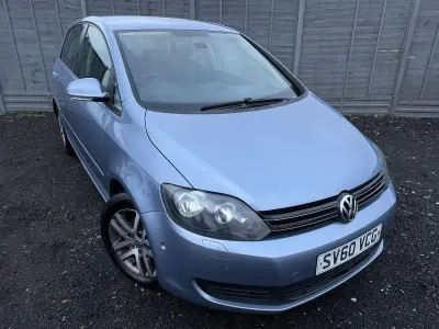 Usado VW Golf VI SE 105 HP (77 kW) 2010 Azul Citadino