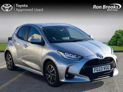 Used Toyota Yaris Hybrid Design 2023 Silver Hatchback