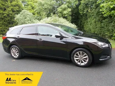 Used Hyundai i40 SE 115 HP (84 kW) 2016 Black Estate