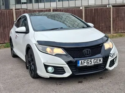 Käytetty Honda Civic SR 2015 Valkoinen Viistoperä