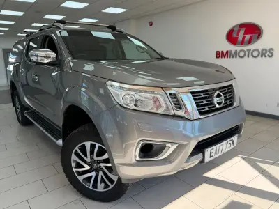 Used Nissan Navara Tekna 190 HP (139 kW) 2017 Grey Pickup