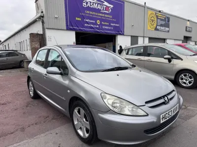 Używany Peugeot 307 109 KM (80 kW) 2003 Szary Hatchback