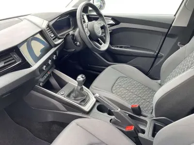 Käytetty Audi A1 Sport 94 HP (69 kW) 2023 Valkoinen Katumaasturi