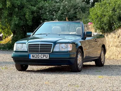 Used Mercedes E220 150 HP (110 kW) 1995 Green Cabriolet