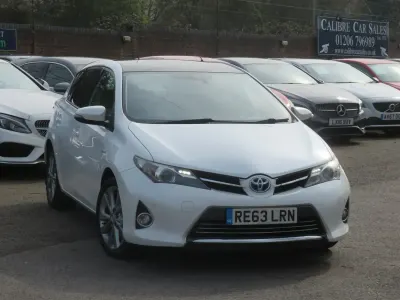 Usado Toyota Auris Hybrid