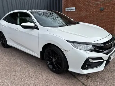 Used Honda Civic EX 126 HP (92 kW) 2020 White Hatchback