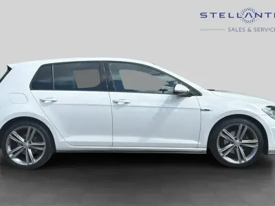 Second-hand VW Golf VII R-line 148 CP (108 kW) 2019 Alb Hatchback