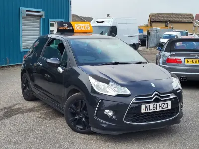 Begagnad Citroën DS3 2011 Svart Halvkombi