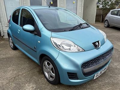 Used Peugeot 107 Envy 68 HP (50 kW) 2011 Blue Hatchback