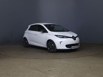 Used Renault Zoe Dynamique 80 kW (109 HP) 2019 White Hatchback