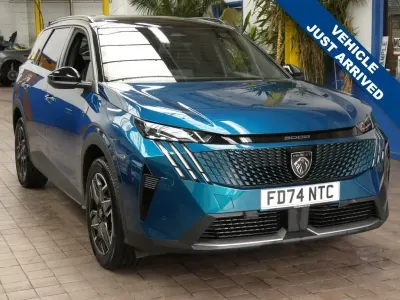 Gebraucht Peugeot 5008 GTi 136 PS (100 kW) 2025 Blau SUV